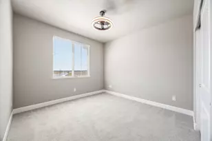 5636 Whisper Wind Way, Roseville, CA 95747 - Photo 21