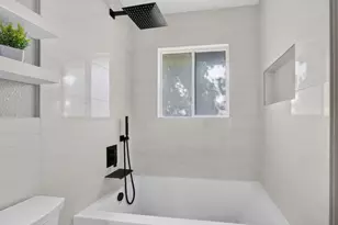 9325 Terra Linda Dr, Elk Grove, CA 95624 - Photo 21