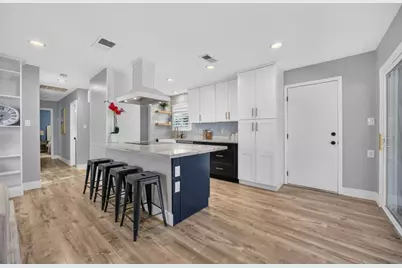 9325 Terra Linda Drive, Elk Grove, CA 95624 - Photo 13