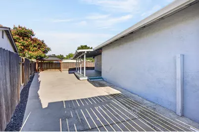 9325 Terra Linda Drive, Elk Grove, CA 95624 - Photo 33