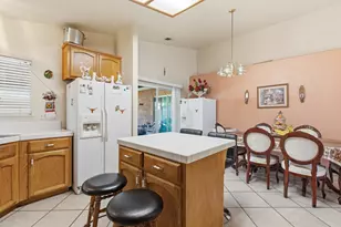 237 Yosemite Meadows Dr, Modesto, CA 95357 - Photo 9