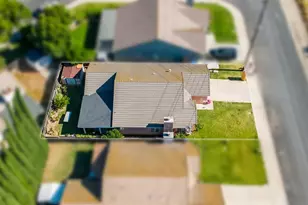 237 Yosemite Meadows Dr, Modesto, CA 95357 - Photo 23