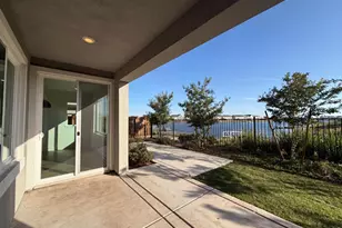 2743 Irish Mdw Wy, Lathrop, CA 95330 - Photo 5