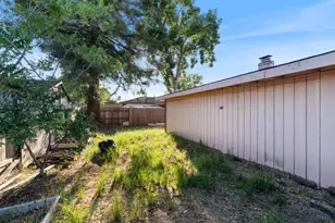 3970 Shining Star Dr, Sacramento, CA 95823 - Photo 23