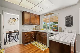 9188 Starina Way, Sacramento, CA 95826 - Photo 13