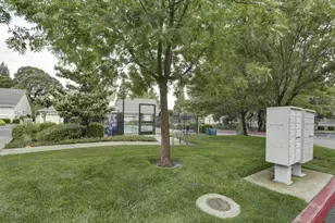 672 Shasta Oaks Cir, Roseville, CA 95678 - Photo 41