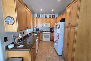 672 Shasta Oaks Cir, Roseville, CA 95678 - Photo 9