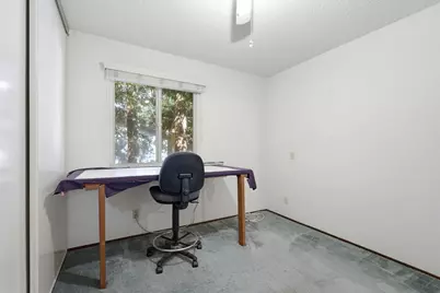 8929 Castle Park Drive, Elk Grove, CA 95624 - Photo 17