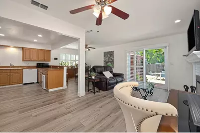 6039 McMahon Drive, Sacramento, CA 95824 - Photo 15