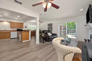 6039 McMahon Dr, Sacramento, CA 95824 - Photo 15