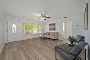 6039 McMahon Dr, Sacramento, CA 95824 - Photo 7