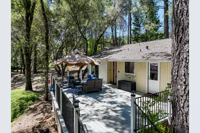 19135 Lake Forest Drive, Penn Valley, CA 95946 - Photo 11
