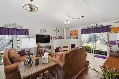 19135 Lake Forest Drive, Penn Valley, CA 95946 - Photo 11