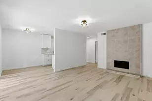 2201 Woodside Ln, Sacramento, CA 95825 - Photo 5