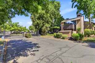 2201 Woodside Ln, Sacramento, CA 95825 - Photo 45