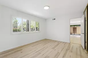 2201 Woodside Ln, Sacramento, CA 95825 - Photo 23