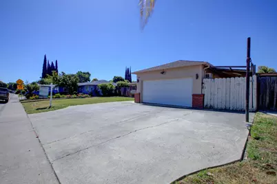 2112 Portola Avenue, Stockton, CA 95209 - Photo 43