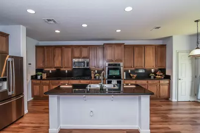 4812 Coppola Circle, Elk Grove, CA 95757 - Photo 13