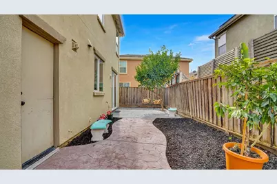 17125 Laurel Oak Lane, Lathrop, CA 95330 - Photo 31