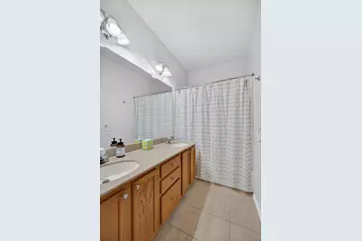6906 Hollybrook Drive, Sacramento, CA 95823 - Photo 31