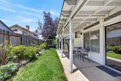 6906 Hollybrook Drive, Sacramento, CA 95823 - Photo 39