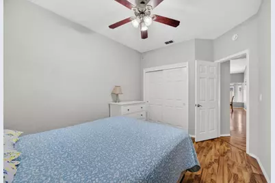 6906 Hollybrook Drive, Sacramento, CA 95823 - Photo 29