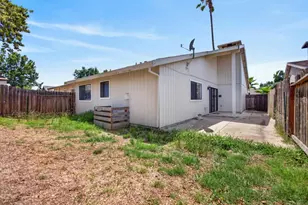 7677 Harvest Woods Dr, Sacramento, CA 95828 - Photo 27