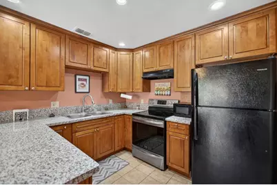 7677 Harvest Woods Drive, Sacramento, CA 95828 - Photo 13