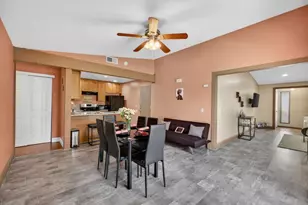 7677 Harvest Woods Dr, Sacramento, CA 95828 - Photo 11
