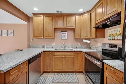 7677 Harvest Woods Drive, Sacramento, CA 95828 - Photo 15