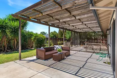 5380 Troutdale Way, Sacramento, CA 95823 - Photo 21