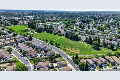 5347 Coral Creek Way, Elk Grove, CA 95758 - Photo 69