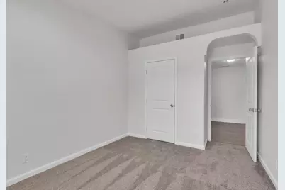 7988 Valley Green Drive, Sacramento, CA 95823 - Photo 13