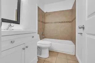 7988 Valley Green Dr, Sacramento, CA 95823 - Photo 7