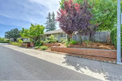 2218 McLaren Drive, Roseville, CA 95661 - Photo 59