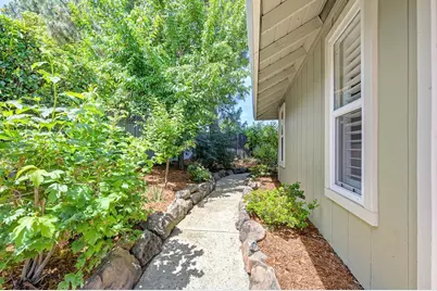 2218 McLaren Drive, Roseville, CA 95661 - Photo 49
