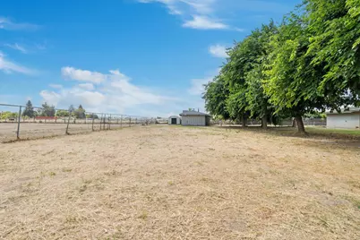 3460 Roselle Avenue, Modesto, CA 95355 - Photo 43