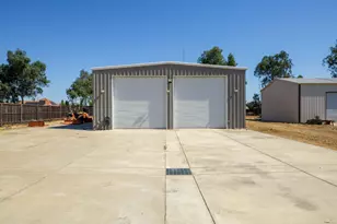 21187 E Rose Clover Ln, Linden, CA 95236 - Photo 9