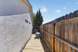 1417 Remington Pl, Modesto, CA 95358 - Photo 47