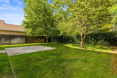 9401 Canmoor Circle, Elk Grove, CA 95758 - Photo 43