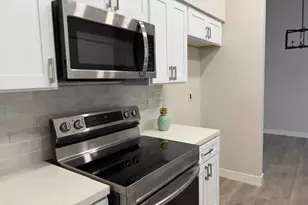 8347 Cherbourg Ct, Stockton, CA 95210 - Photo 3
