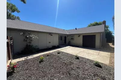 8347 Cherbourg Court, Stockton, CA 95210 - Photo 9