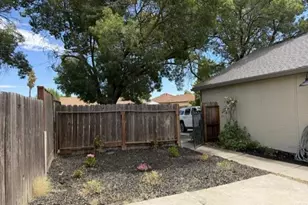 8347 Cherbourg Ct, Stockton, CA 95210 - Photo 35