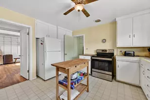 1028 B St, Yuba City, CA 95991 - Photo 9