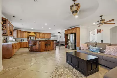 7300 S Frick Road, Stockton, CA 95215 - Photo 23