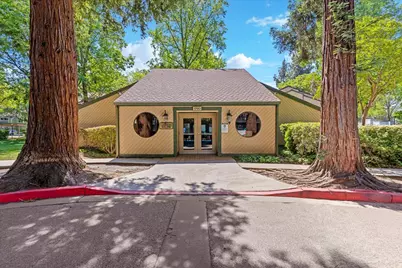 151 Del Verde Circle #2, Sacramento, CA 95833 - Photo 3