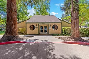 151 Del Verde Cir, Sacramento, CA 95833 - Photo 3