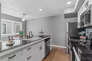 151 Del Verde Cir, Sacramento, CA 95833 - Photo 13