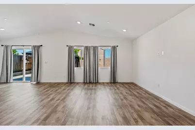 209 Dogwood Ranch Way, Patterson, CA 95363 - Photo 11