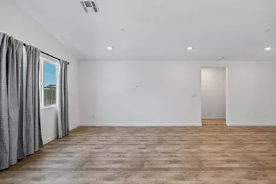 209 Dogwood Ranch Way, Patterson, CA 95363 - Photo 9